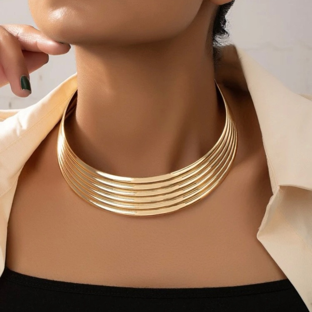 Gold necklace - Picture 2 of 3